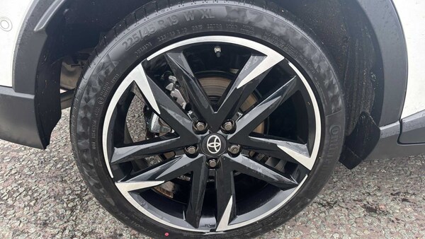 Used Toyota C-HR 2023 for sale - 76063308: Photo 13