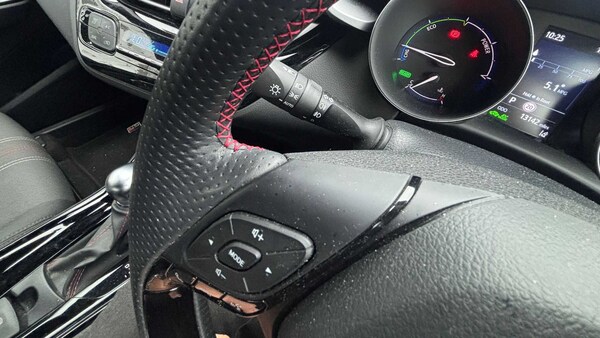 Used Toyota C-HR 2023 for sale - 76063308: Photo 27