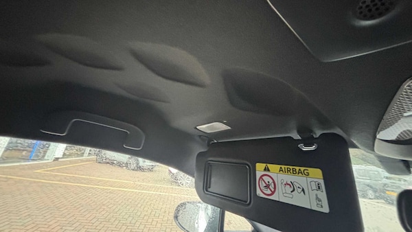 Used Toyota C-HR 2023 for sale - 76063308: Photo 32