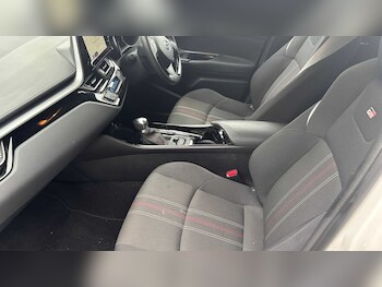 Used Toyota C-HR 2023 for sale - 76063308: Photo 4