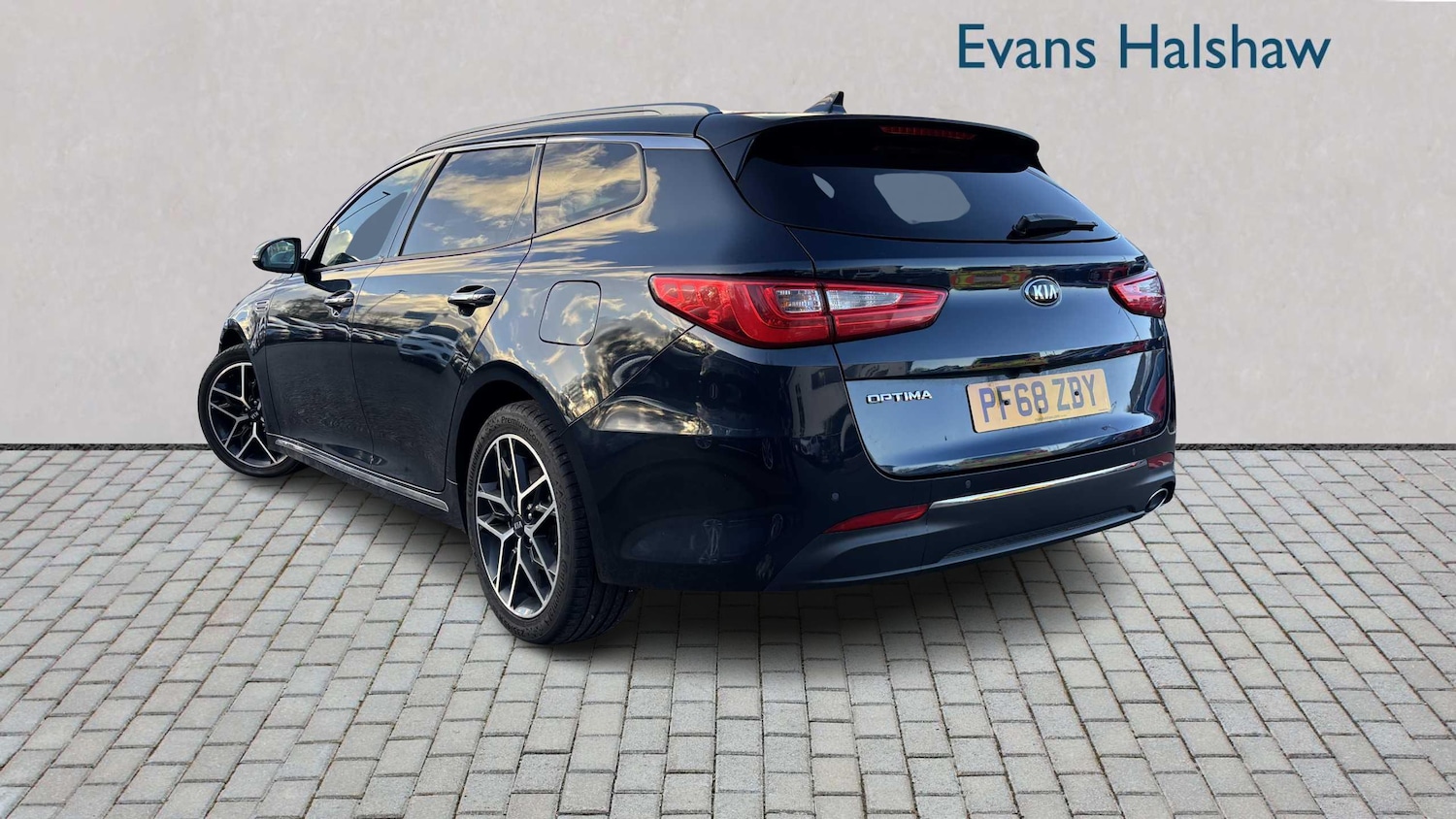 Used Kia Optima 2019 for sale - 76648945: Photo 2