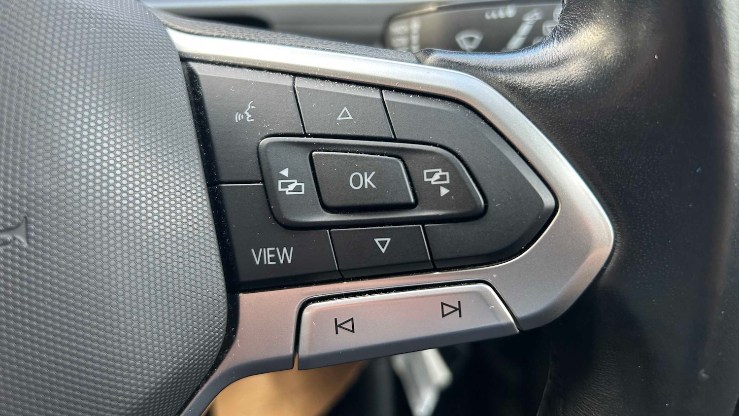 Used Volkswagen T-Roc 2022 for sale - 76804765: Photo 26