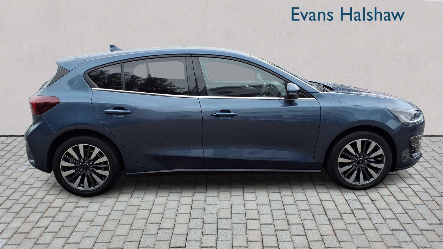 Used Ford Focus 2023 for sale - 76034727: Photo 8