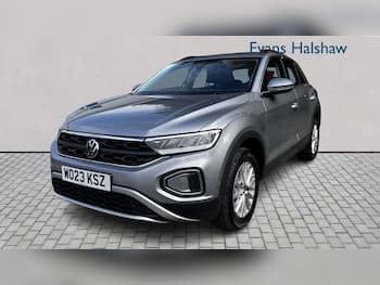 Used Volkswagen T-Roc 2023 for sale - 79702789: Photo