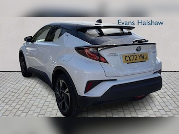 Used Toyota C-HR 2022 for sale - 79052008: Photo
