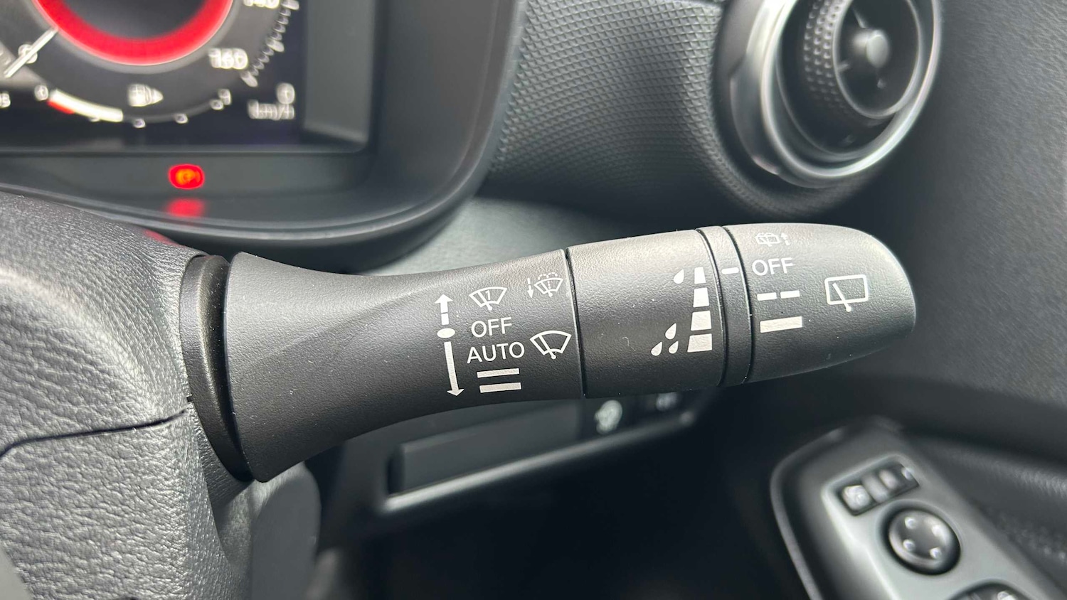 Used Nissan Juke 2025 for sale - 77699003: Photo 18