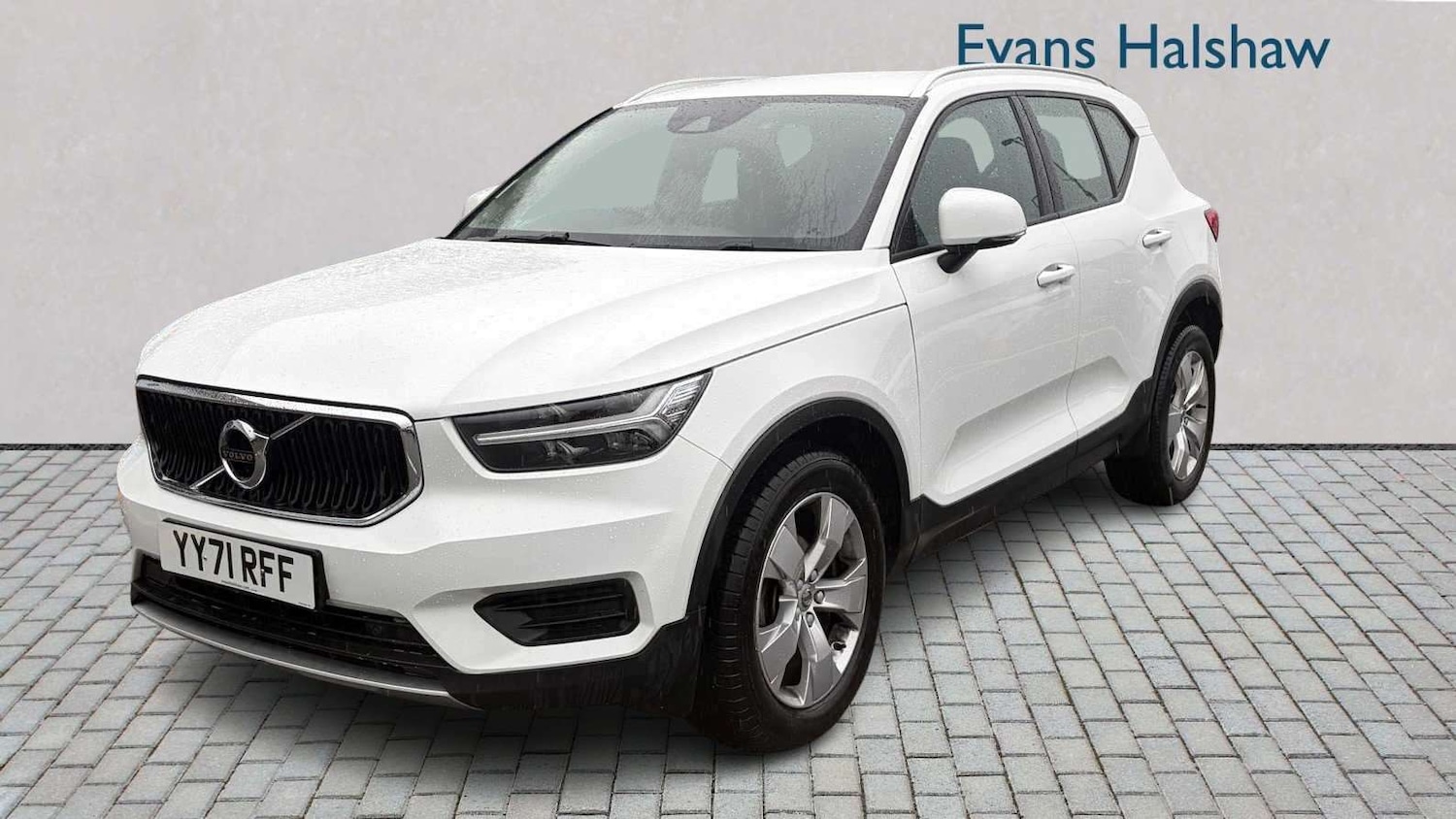 Used Volvo XC40 for sale - 77661230: Photo 3