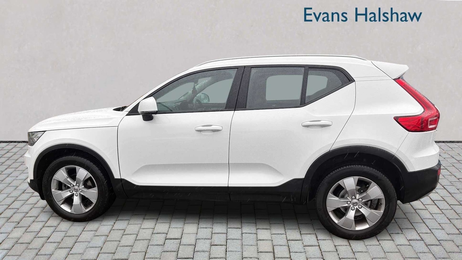 Used Volvo XC40 for sale - 77661230: Photo 4