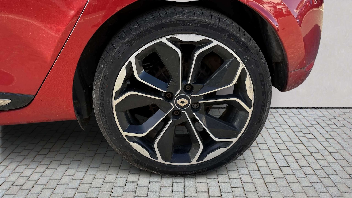 Used Renault Clio 2017 for sale - 77928805: Photo 10