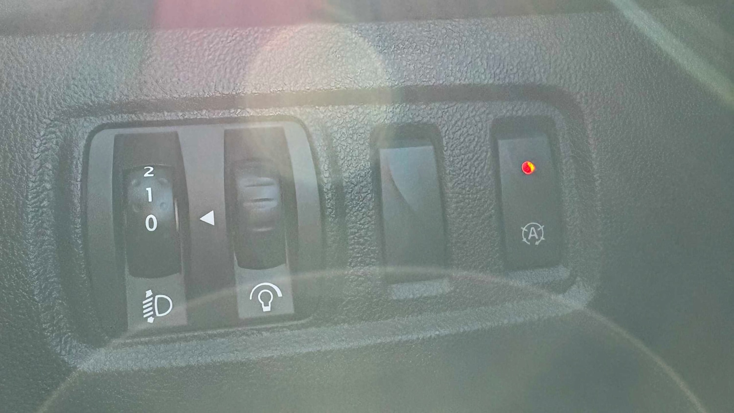 Used Renault Clio 2017 for sale - 77928805: Photo 21