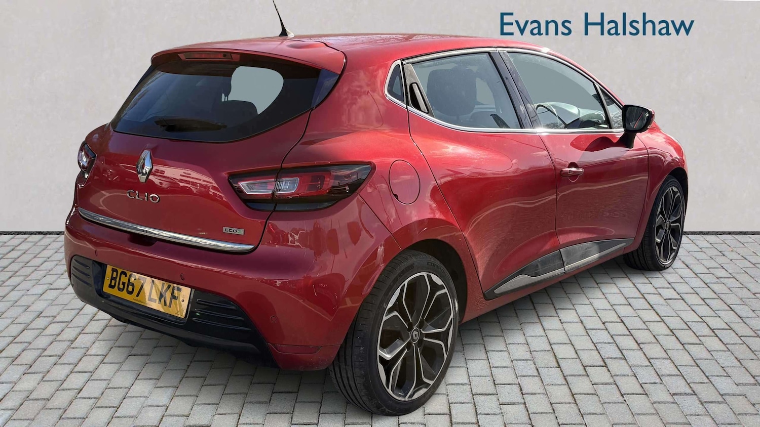 Used Renault Clio 2017 for sale - 77928805: Photo 4