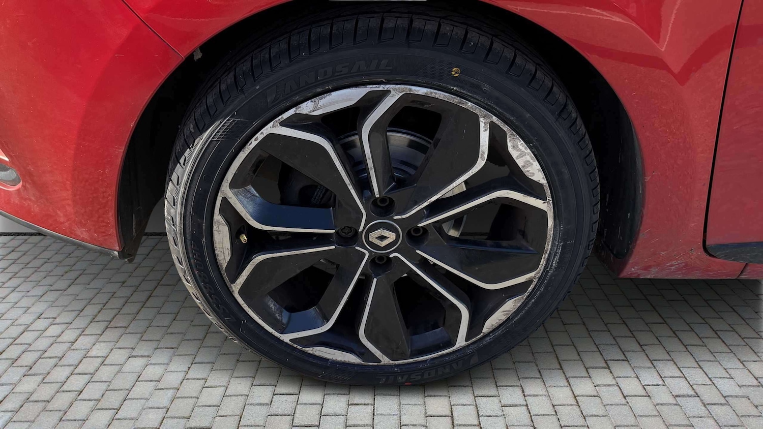 Used Renault Clio 2017 for sale - 77928805: Photo 9