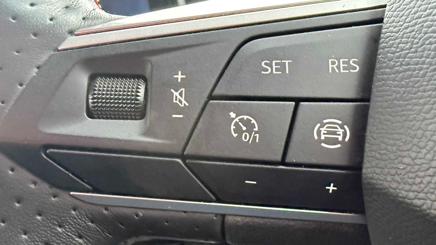 Used SEAT Arona 2024 for sale - 77443602: Photo 23