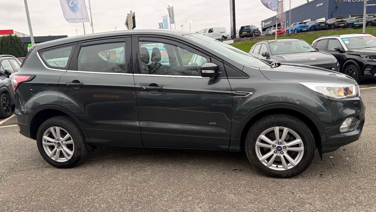 Used Ford Kuga 2017 for sale - 77601293: Photo 3
