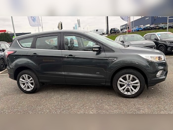Used Ford Kuga 2017 for sale - 77601293: Photo