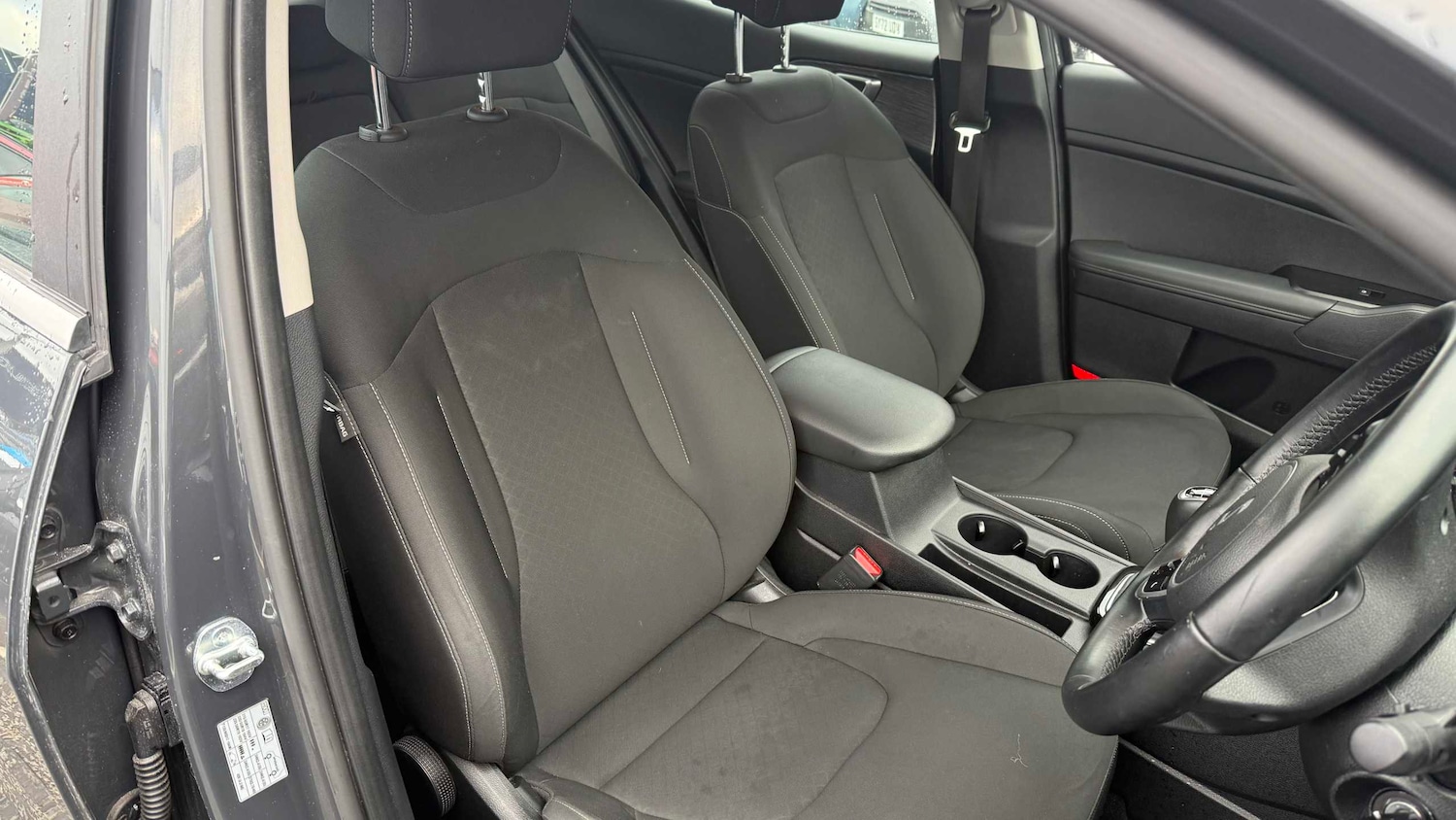 Used Kia Sportage 2024 for sale - 77058298: Photo 2