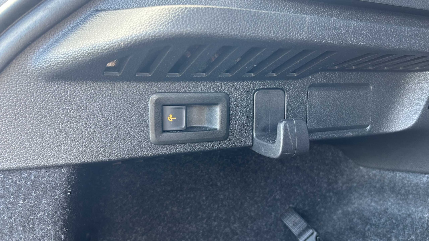 Used Skoda Kamiq 2023 for sale - 76362634: Photo 30