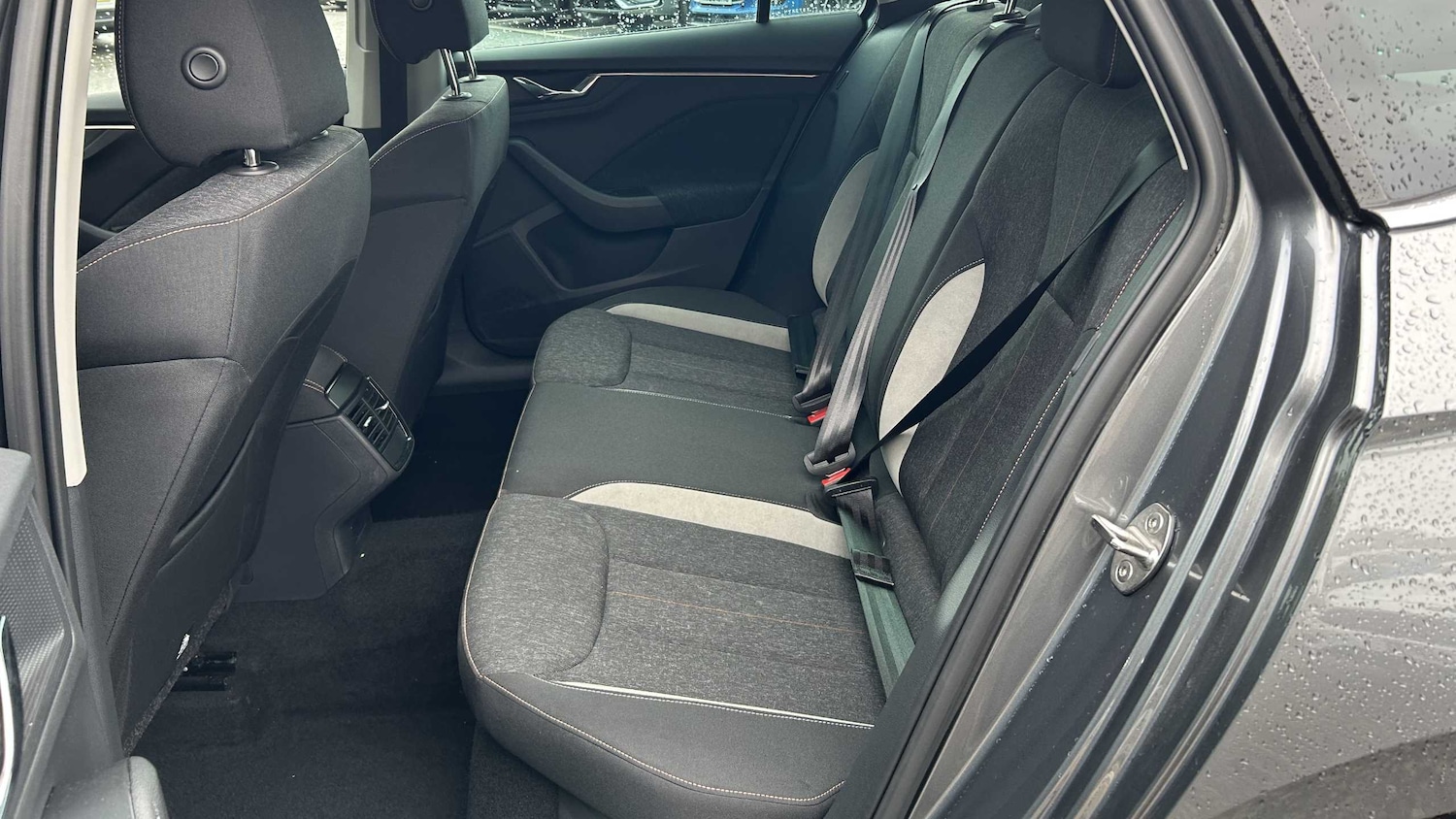 Used Skoda Kamiq 2023 for sale - 76362634: Photo 4