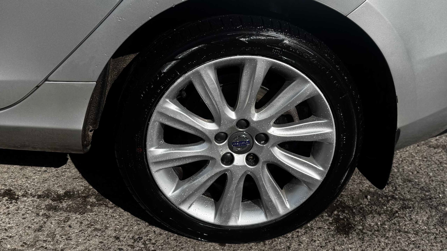 Used Volvo V40 2015 for sale - 78149150: Photo 11