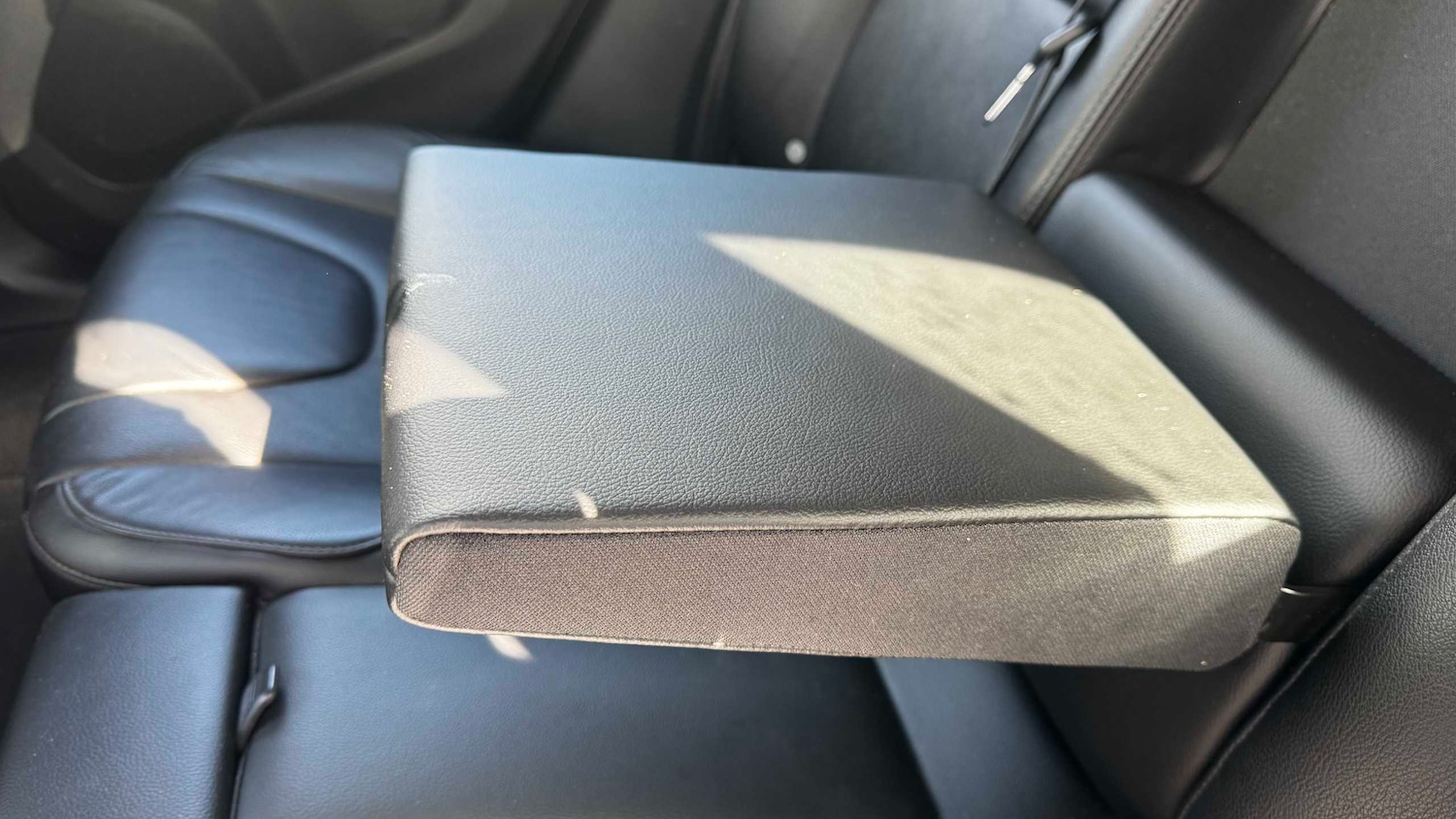 Used Volvo V40 2015 for sale - 78149150: Photo 17