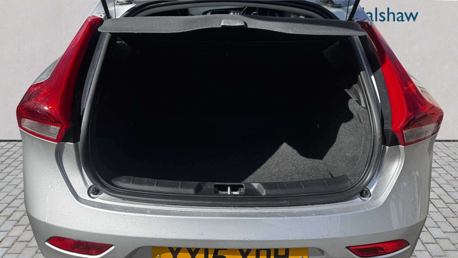 Used Volvo V40 2015 for sale - 78149150: Photo 19