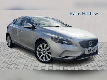 Used Volvo V40 2015 for sale - 78149150: Photo