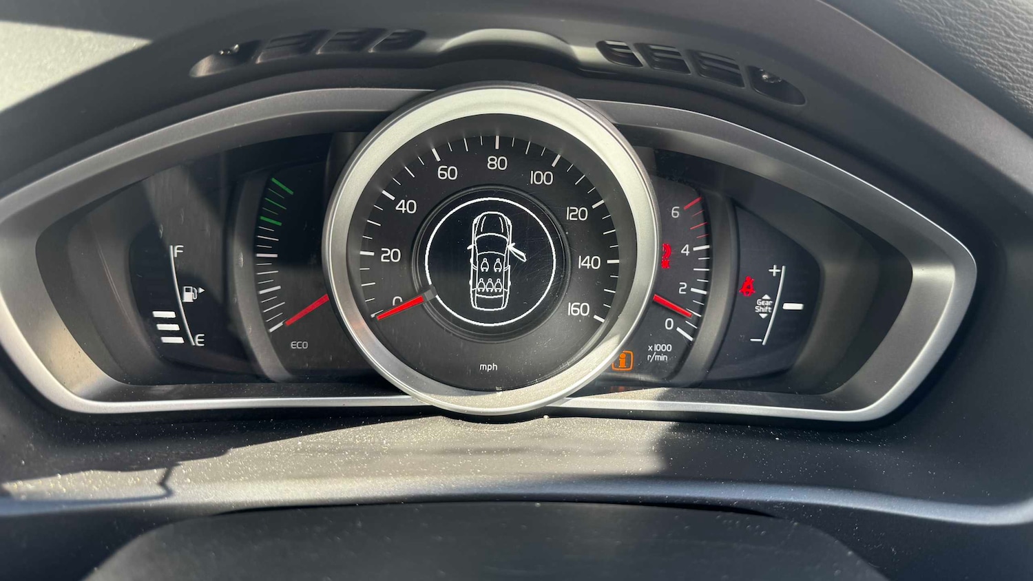 Used Volvo V40 2015 for sale - 78149150: Photo 29