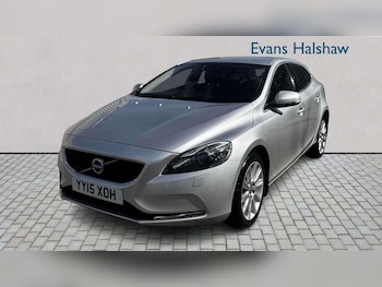 Used Volvo V40 2015 for sale - 78149150: Photo
