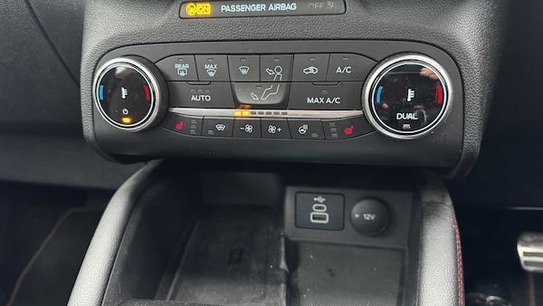Used Ford Kuga 2023 for sale - 76242489: Photo 31