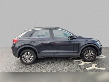 Used Volkswagen T-Roc 2022 for sale - 76141933: Photo 4