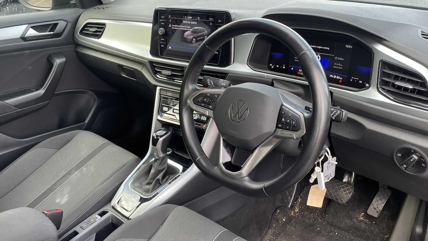 Used Volkswagen T-Roc 2022 for sale - 76141933: Photo 5