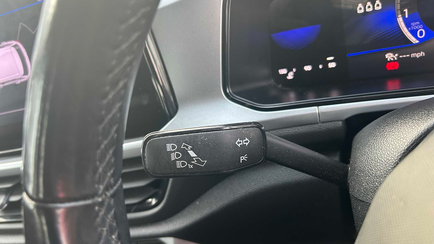 Used Volkswagen T-Roc 2022 for sale - 77270060: Photo 28