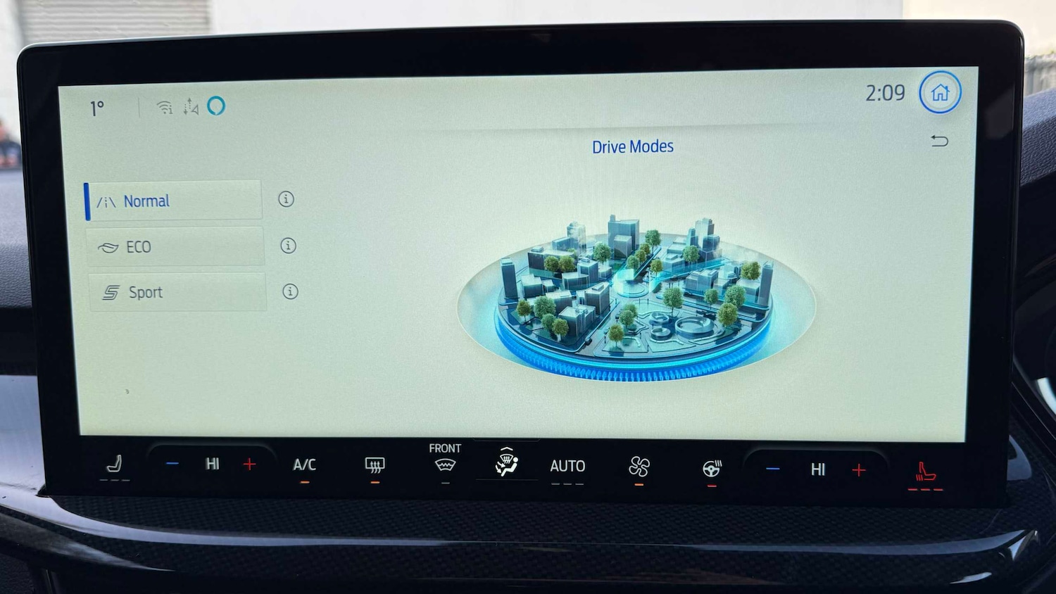 Used Ford Focus 2025 for sale - 77093444: Photo 24