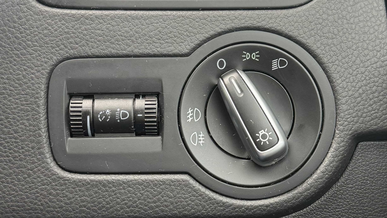 Used Volkswagen Polo 2013 for sale - 76362652: Photo 17