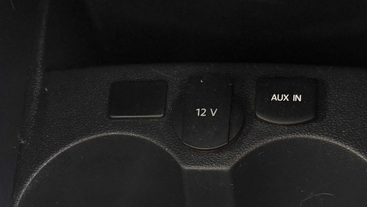 Used Volkswagen Polo 2013 for sale - 76362652: Photo 24