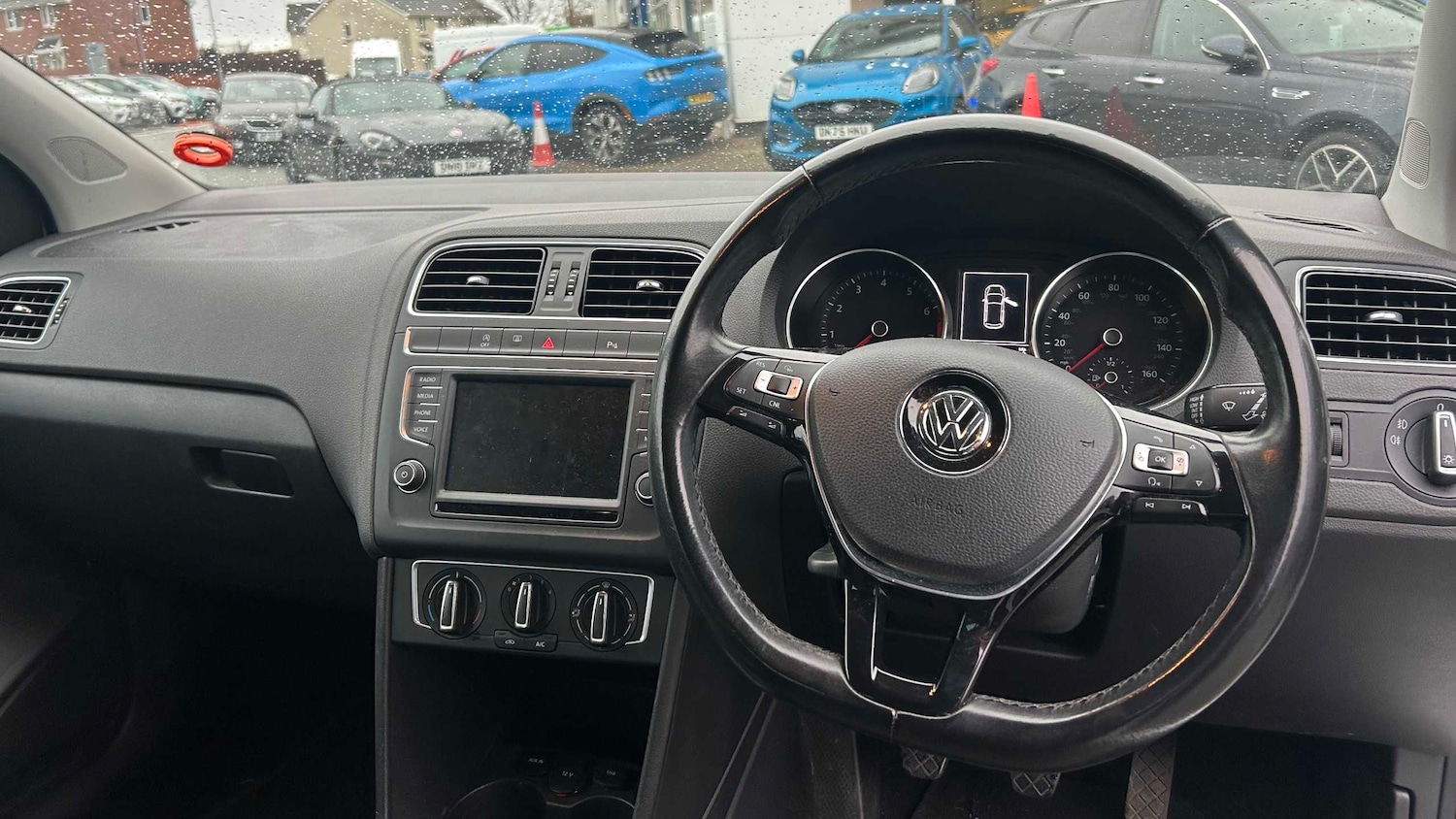 Used Volkswagen Polo 2017 for sale - 77458450: Photo 16