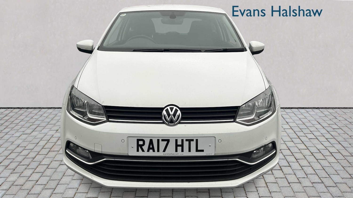 Used Volkswagen Polo 2017 for sale - 77458450: Photo 2