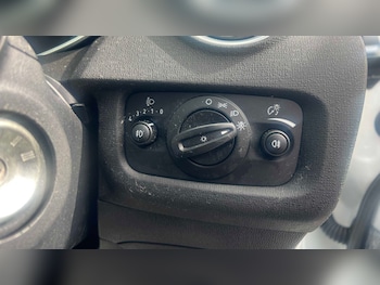 Used Ford Fiesta 2014 for sale - 78639183: Photo
