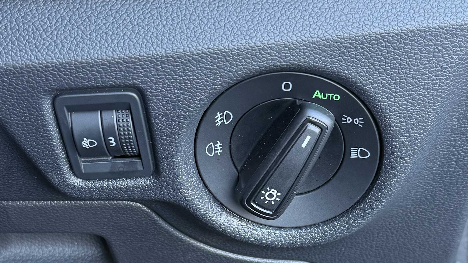 Used Skoda Kamiq 2025 for sale - 76789305: Photo 17