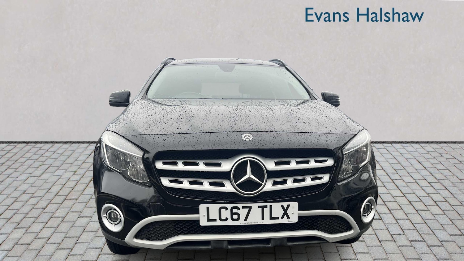 Used Mercedes-Benz GLA 2017 for sale - 77428979: Photo 2