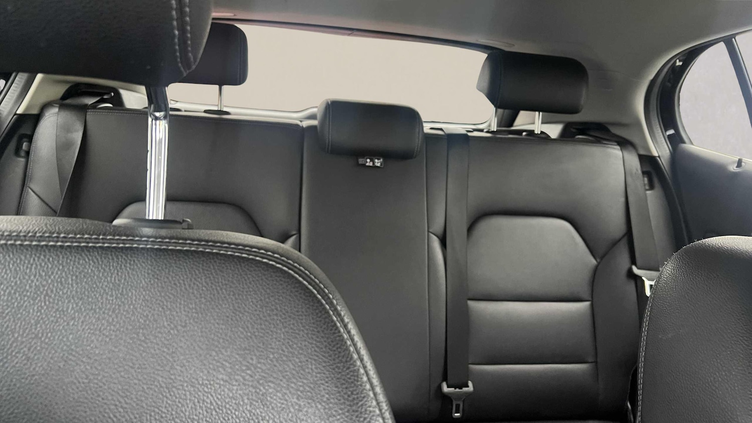 Used Mercedes-Benz GLA 2017 for sale - 77428979: Photo 4