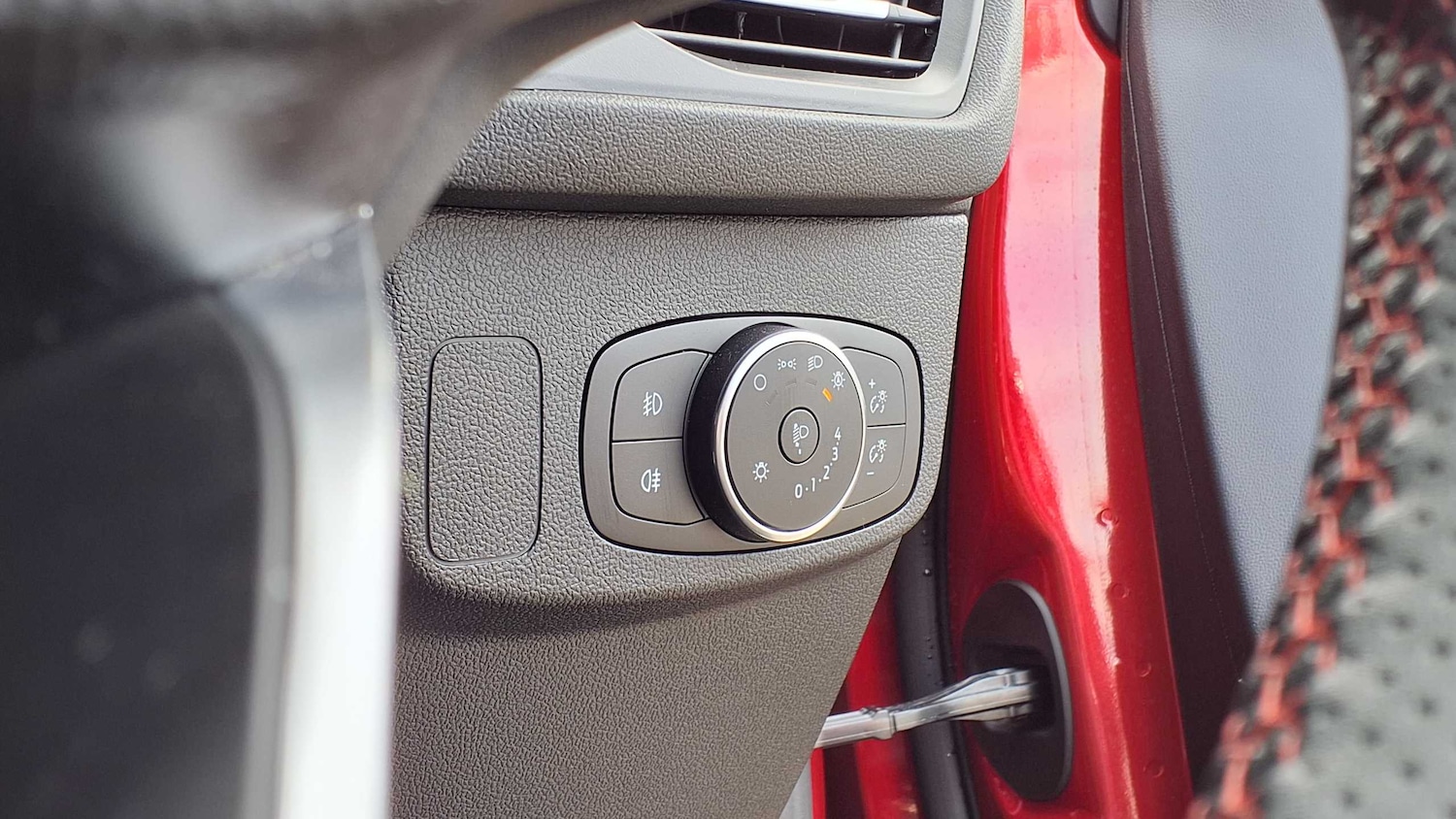 Used Ford Focus 2025 for sale - 76576071: Photo 30