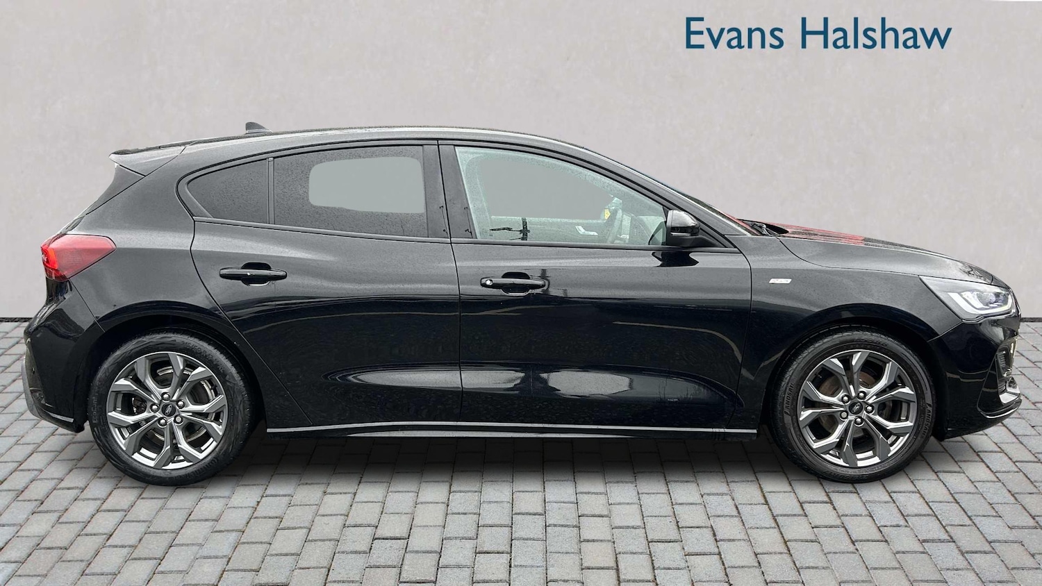 Used Ford Focus 2023 for sale - 77458546: Photo 3