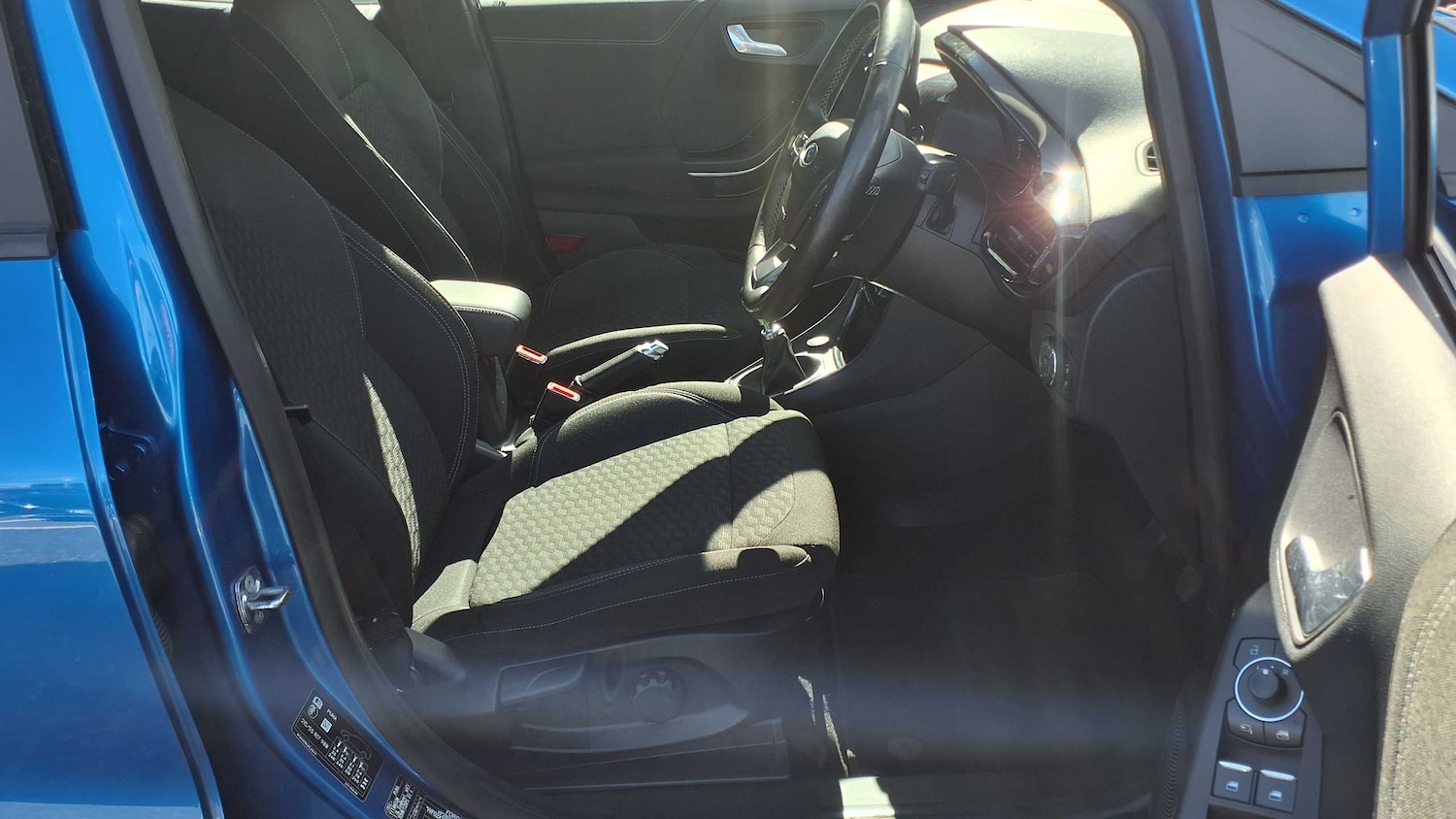 Used Ford Puma 2023 for sale - 76524040: Photo 22