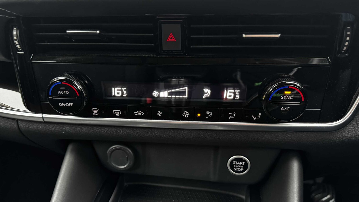 Used Nissan Qashqai 2022 for sale - 76329262: Photo 30