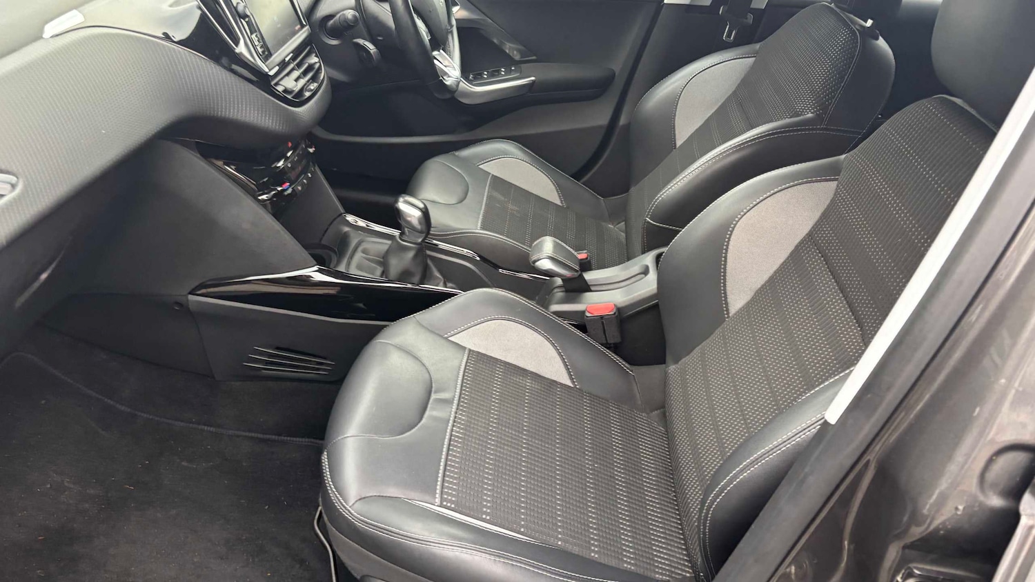 Used Peugeot 2008 2019 for sale - 77068649: Photo 15