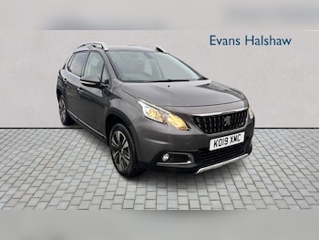 Used Peugeot 2008 2019 for sale - 77068649: Photo
