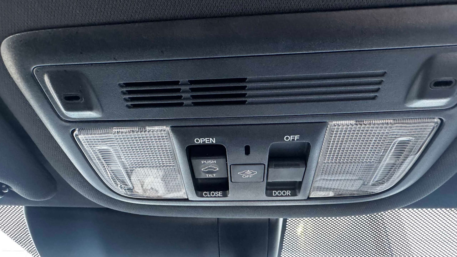 Used Honda Civic 2018 for sale - 77943278: Photo 28