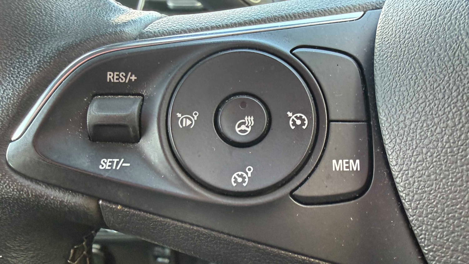 Used Vauxhall Crossland 2022 for sale - 77135054: Photo 26