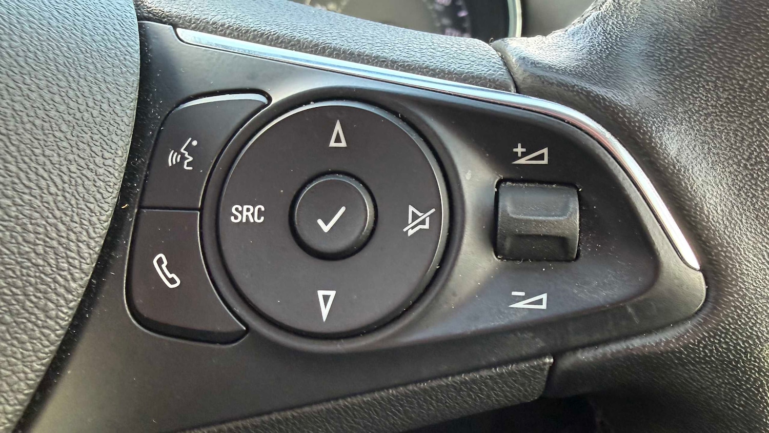 Used Vauxhall Crossland 2022 for sale - 77135054: Photo 27